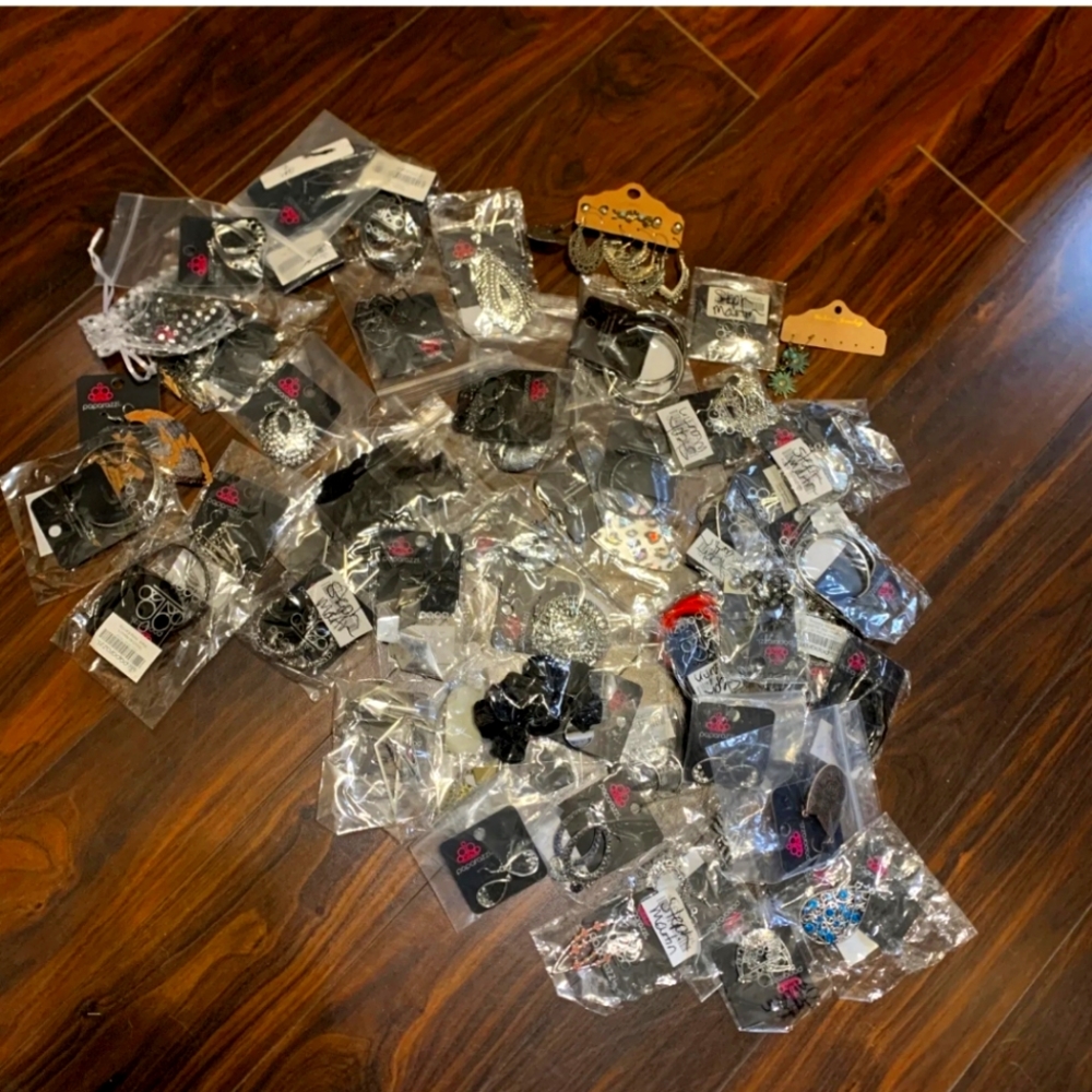 Paparazzi lot NEW 100 pieces jewelry mixed necklace earrings rings